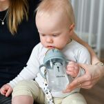 AKUKU BIDON BUTELKA Z MIĘKKĄ SŁOMKĄ RURKA KUBEK DLA DZIECI Z UCHWYTAMI RĄCZKAMI 300ML 9M+ MIŚ - 6