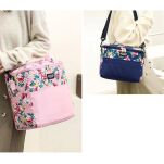 TORBA TERMICZNA NA ŻYWNOŚĆ I NAPOJE GRANATOWA W KWIATY POJEMNOŚĆ 11L TERMOIZOLACYJNA NA RAMIĘ - 3