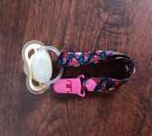 W RÓŻE PRZYPINKA ZAWIESZKA DO SMOCZKA NA SMOCZEK TASIEMKA Z KLIPSEM W KWIATKI - 2