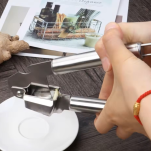 PRASKA KUCHENNA DO CZOSNKU 2W1 – WYCISKACZ ZE STALI NIERDZEWNEJ Z FUNKCJĄ OTWIERACZA DO BUTELEK - 4